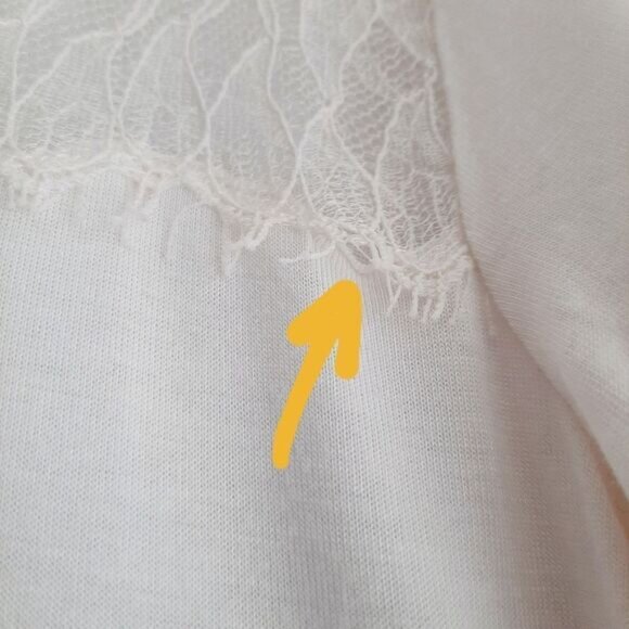 CLUB MONACO Shoulder Lace Applique V-Neck Tee White Sz M Flawed - Picture 12 of 12